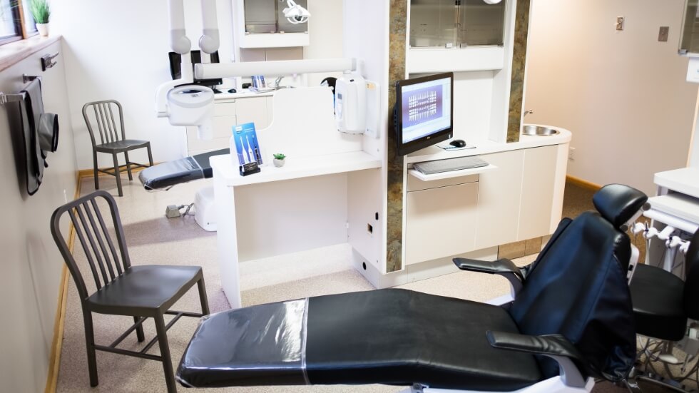 Dental treatment room